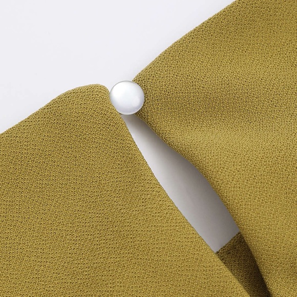 Cut Out Sleeveless Midi Dress - Picture 3 of 4